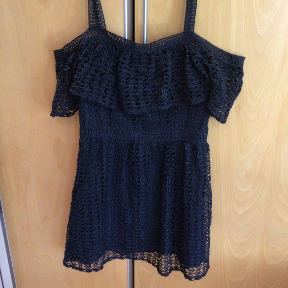 Fun Flirty Dress With Ruffle NWT - Picture 2 of 6